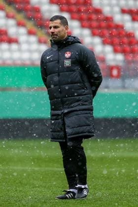 Dimitrios Grammozis (Trainer 1.FC Kaiserslautern), Training, 1. FC Kaiserslautern , Fussball, 2. Bundesliga, Saison 2023 2024, 04.12.2023 Dimitrios Grammozis (Trainer 1.FC Kaiserslautern), Training, 1. FC Kaiserslautern , Fussball, 2. Bundesliga, Saison 2023 2024, 04.12.2023 Kaiserslautern