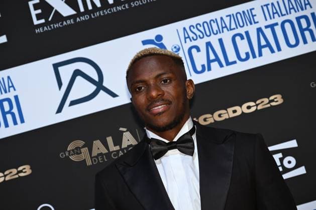 Fußball, Italien, Gran Gala del Calcio AIC in Mailand Db Milano 04 12 2022 - Gran Gala del Calcio Aic 2023 foto Daniele Buffa Image nella foto: Victor Osimhen 