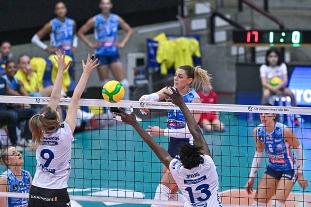 CEV Champions League Women volleyball match - Antonio Carraro Imoco Conegliano vs Allianz MTV Stuttgart Spike of Federica Squarcini (Antonio Carraro Imoco Volley) during Antonio Carraro Imoco Conegliano vs Allianz MTV Stuttgart, CEV Champions League Women volleyball match in Treviso, Italy, December 05 2023 Treviso Italy  Copyright: xIPAxSport ABACAx