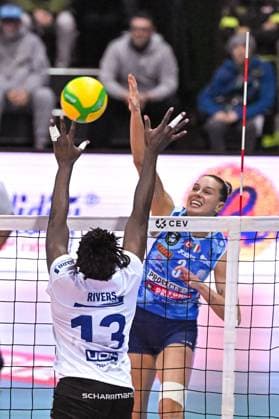 CEV Champions League Women volleyball match - Antonio Carraro Imoco Conegliano vs Allianz MTV Stuttgart Spike of Robinson Cook Kelsey (Antonio Carraro Imoco Volley) during Antonio Carraro Imoco Conegliano vs Allianz MTV Stuttgart, CEV Champions League Women volleyball match in Treviso, Italy, December 05 2023 Treviso Italy  Copyright: xIPAxSport ABACAx