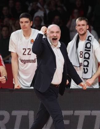 Freude . . . Bayern - Trainer Pablo LASO. Basketball, Muenchen - Mailand. Basketball Euroleague, FC Bayern Basketball - EA7 Emporio Armani Milan, Saison 2023-2024. 5.12.2023, in Muenchen, B M W P A R K, Deutschland. Quelle Copyright Credit : Oryk HAIST