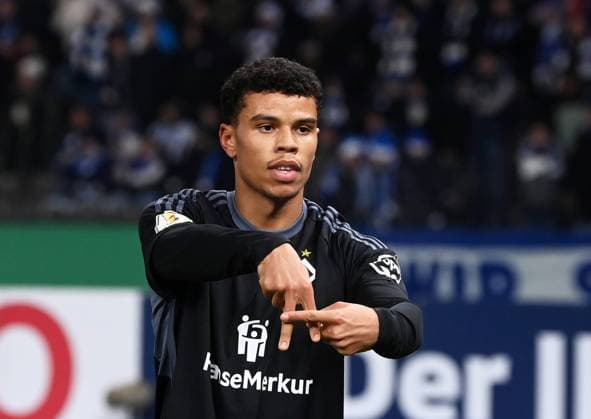Fussball, Herren, Saison 2023 2024, DFB-Pokal (Achtelfinale), Hertha BSC - Hamburger SV, Ransdorf Königsdörffer (HSV), Jubel nach Tor zum 2:3, 06.12. 2023, *** Soccer, Men, Season 2023 2024, DFB Cup Round of 16, Hertha BSC Hamburger SV, Ransdorf Königsdörffer HSV , Cheering after goal to 2 3, 06 12 2023, Copyright: xSebastianxRäppold MatthiasxKochx