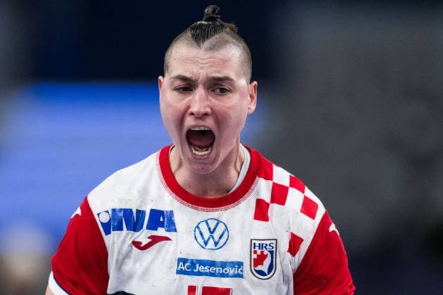 Sport Bilder des Tages 231207 Katarina Jezic of Croatia celebrates during the IHF Women?s World Championship, WM, Weltmeisterschaft handball match between Montenegro and Croatia on December 7, 2023 in Gothenburg. Photo: Mathias Bergeld BILDBYRAN kod MB MB0799 handball handboll handball handboll handball bbeng vm handball-vm handbolls-vm ihf handball world championship world handball championship 2023 world championship 2023 montenegro croatia 9 dam bbeng kvinner women jubel Copyright: MATHIASxBERGELD BB231207MB023