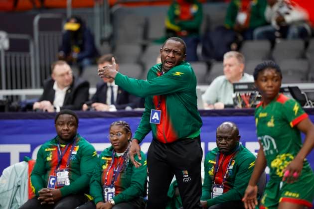 Cameroon s headcoach Bertin Njantou Tabeth gestures during the IHF Women s World Championship, WM, Weltmeisterschaft handball match between Sweden and Cameroon at Scandinavium Arena in Gothenburg, Sweden, on Dec. 05, 2023. GOTHENBURG SWEDEN x9200x