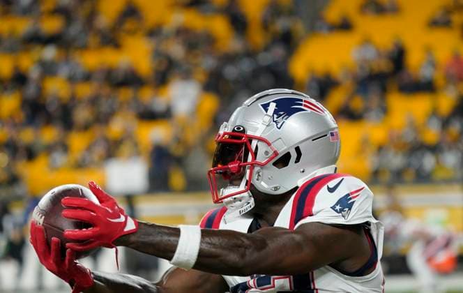 December 7, 2023, blank, blank, USA: Dec. 7, 2023: Jalen Reagor 83 during the Pittsburgh Steelers vs New England Patriots game in Pittsburgh PA at Acrisure Stadium. Brook Ward blank USA - ZUMAa234 20231207_zsa_a234_040 Copyright: xAMGx