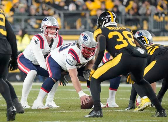 December 7, 2023, blank, blank, USA: Dec. 7, 2023: Bailey Zappe 4 during the Pittsburgh Steelers vs New England Patriots game in Pittsburgh PA at Acrisure Stadium. Brook Ward blank USA - ZUMAa234 20231207_zsa_a234_090 Copyright: xAMGx