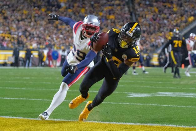 DEC 07, 2023: Diontae Johnson 18 during the Pittsburgh Steelers vs New England Patriots game in Pittsburgh, PA. CSM Pittsburgh USA - ZUMAcp5_ 20231207_faf_cp5_252 Copyright: xJasonxPohuskix