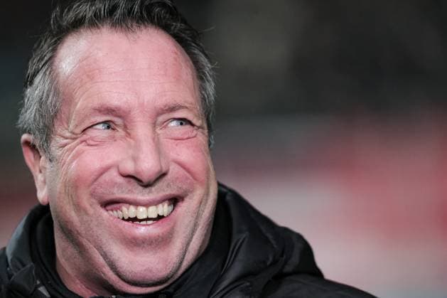 Sport Bilder des Tages Markus Kauczinski (SV Wehen Wiesbaden, Trainer), GER, SV Wehen Wiesbaden vs. Eintracht Braunschweig, Fussball, 2. Bundesliga, 16. Spieltag, Spielzeit 2023 2024, 08.12.2023 DFL REGULATIONS PROHIBIT ANY USE OF PHOTOGRAPHS AS IMAGE SEQUENCES AND OR QUASI-VIDEO GER, SV Wehen Wiesbaden vs. Eintracht Braunschweig, Fussball, 2. Bundesliga, 16. Spieltag, Spielzeit 2023 2024, 08.12.2023 Wiesbaden