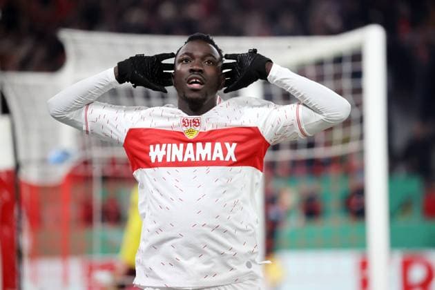 06.12.23 VfB Stuttgart - Borussia Dortmund Deutschland, Stuttgart, 06.12.2023, Fussball, DFB-Pokal, Achtelfinale, VfB Stuttgart - Borussia Dortmund: Silas Katompa Mvumpa (VfB Stuttgart); Jubel Tor 2:0 Silas. *** 06 12 23 VfB Stuttgart Borussia Dortmund Germany, Stuttgart, 06 12 2023, Football, DFB Pokal, Round of 16, VfB Stuttgart Borussia Dortmund Silas Katompa Mvumpa VfB Stuttgart Jubel Tor 2 0 Silas