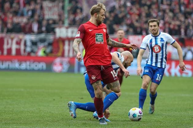 09.12.2023, xusrbx, Fussball 2.Bundesliga, 1.FC Kaiserslautern - Hertha BSC Berlin emspor, v.l. Tymoteusz Puchacz (1. FC Kaiserslautern, 15),Jonjoe Kenny (Herta BSC, 16), (DFL DFB REGULATIONS PROHIBIT ANY USE OF PHOTOGRAPHS as IMAGE SEQUENCES and or QUASI-VIDEO) Kaiserslautern