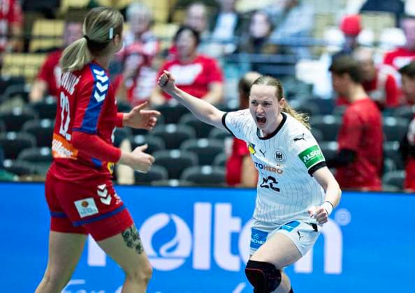 Maren Weigel from Germany jubilates during the IHF World Womens Handball Championship match between Serbia and Germany in the main round Group 3 at Jyske Bank Boxen in Herning Denmark, Saturday December 9.. , Herning Jylland Denmark Copyright: HenningxBagger HenningxBaggerx COP15139 spdk20231209-184140-L