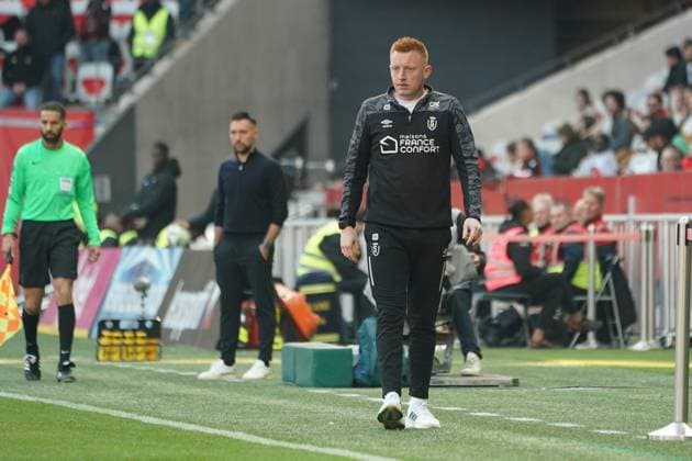 William Still (Entraineur du Stade de Reims) FOOTBALL : OGC Nice vs Stade de Reims - Ligue 1 Uber Eats - Nice - 10 12 2023 NorbertScanella Panoramic 