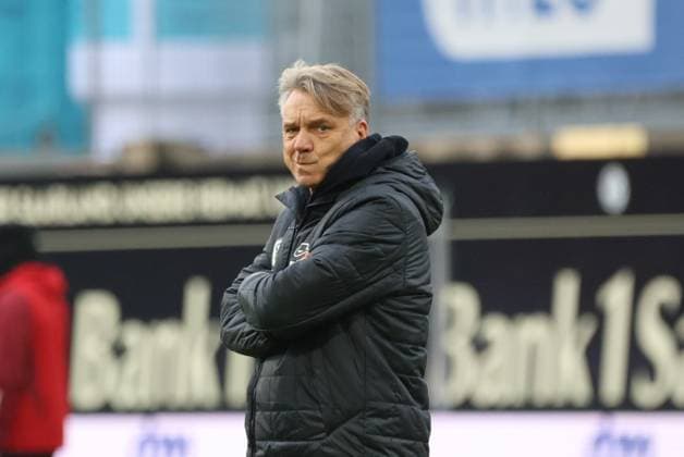 10.12.2023, Fussball, Herren, 2. Bundesliga, Saison 2023 2024, SV 07 Elversberg - 1. FC Nürnberg, Trainer: Horst Steffen (SV 07 Elversberg) Elversberg Ursapharm-Arena an der Kaiserlinde Saarland Deutschland (DE)
