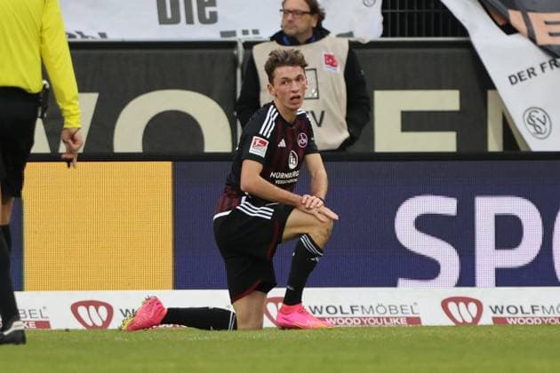 10.12.2023, Fussball, Herren, 2. Bundesliga, Saison 2023 2024, SV 07 Elversberg - 1. FC Nürnberg, Benjamin Goller (1. FC Nürnberg) Elversberg Ursapharm-Arena an der Kaiserlinde Saarland Deutschland (DE)