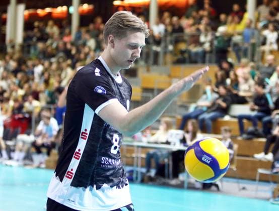 Lars EKELAND (Haching), He Bundesliga 23 24, TSV Haching Muenchen vs Energiequelle Netzhoppers Koenigs Wusterhausen, Geothermie Arena Unterhaching, 10.12.23, Copyright: WolfgangxFehrmann