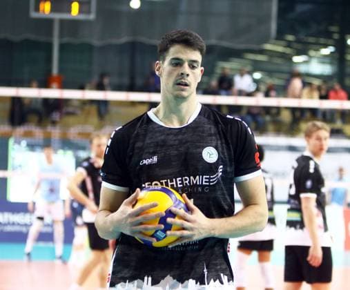 Ruben LOPEZ GARCIA (Haching), He Bundesliga 23 24, TSV Haching Muenchen vs Energiequelle Netzhoppers Koenigs Wusterhausen, Geothermie Arena Unterhaching, 10.12.23, Copyright: WolfgangxFehrmann