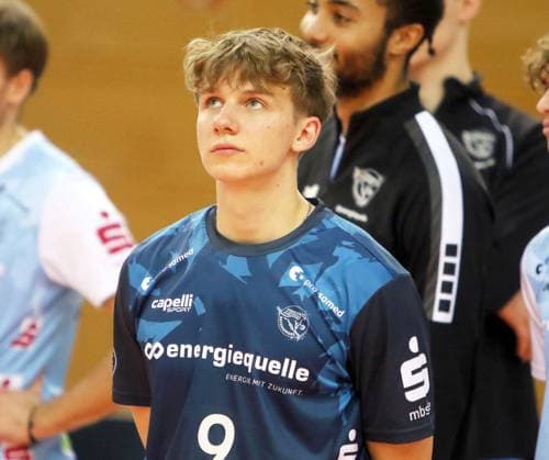 Enttaeuschung bei Tim TUERPE (KWh), He Bundesliga 23 24, TSV Haching Muenchen vs Energiequelle Netzhoppers Koenigs Wusterhausen, Geothermie Arena Unterhaching, 10.12.23, Copyright: WolfgangxFehrmann