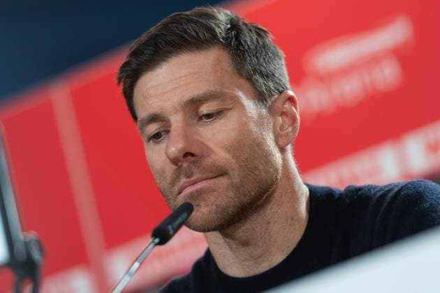 Sport Themen der Woche KW49 Sport Bilder des Tages Pressekonferenz, Xabi Alonso (Bayer 04 Leverkusen, Trainer) VfB Stuttgart vs. Bayer 04 Leverkusen, Fussball, Herren, 1. Bundesliga, 14. Spieltag, Saison 23 24, GER, 10.12.2023, DFL DFB REGULATIONS PROHIBIT ANY USE OF PHOTOGRAPHS AS IMAGE SEQUENCES AND OR QUASI-VIDEO, VfB Stuttgart vs. Bayer 04 Leverkusen, Fussball, Herren, 1. Bundesliga, 14. Spieltag, Saison 23 24, GER, 10.12.2023 Stuttgart *** Press conference, Xabi Alonso Bayer 04 Leverkusen, Coach VfB Stuttgart vs Bayer 04 Leverkusen, Football, Men, 1 Bundesliga, Matchday 14, Season 23 24, GER, 10 12 2023, DFL DFB REGULATES PROHIBIT ANY USE OF PHOTOGRAPHS AS IMAGE SEQUENCES AND OR QUASI VIDEO, VfB Stuttgart vs Bayer 04 Leverkusen, Football, Men, 1 Bundesliga, Matchday 14, Season 23 24, GER, 10 12 2023 Stuttgart Copyright: xEibner-Pressefoto WolfgangxFrankx EP_WFK