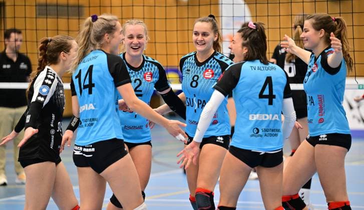 11.12.2023 - Volleyball - 2. Bundesliga Damen Frauen - Saison 2023 2024 - TV Suspa Altdorf - BSP MTV Stuttgart - - xwoxzix - Mannschaft Team Altdorf - Jubel Freude