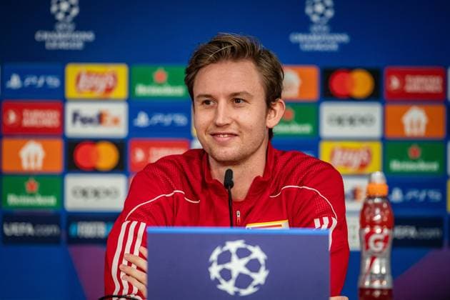 UEFA Champions League: Pressekonferenz und Training 1. FC Union Berlin. Berlin, 11.12.2023 Frederik Rönnow (1. FC Union Berlin, 1) UEFA Champions League: Pressekonferenz und Training 1. FC Union Berlin vor dem Spiel 1. FC Union Berlin vs Real Madrid, Olympiastadion, Berlin, 11.12.2023 Copyright: xBEAUTIFULxSPORTS LucianoxLimax