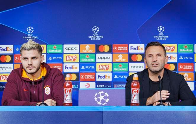 Galatasaray with head coach Okan Buruk (right) and Mauro Icardi give a press conference, PK, Pressekonferenz on Monday 11 December 2023 in Copenhagen. Galatasaray meets FC Copenhagen in the Champions League in the Park on Tuesday.. (Photo: Liselotte Sabroe Ritzau Scanpix) , Copenhagen Denmark