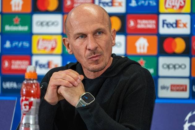 SOCCER - UEFA CL, RBS vs Benfica SALZBURG,AUSTRIA,11.DEC.23 - SOCCER - UEFA Champions League, group stage, Red Bull Salzburg vs SL Benfica, preview, press conference, PK, Pressekonferenz RBS. Image shows head coach Gerhard Struber (RBS).  GEPAxpictures xAistexRidikaite
