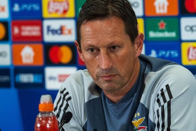 SOCCER - UEFA CL, RBS vs Benfica SALZBURG,AUSTRIA,11.DEC.23 - SOCCER - UEFA Champions League, group stage, Red Bull Salzburg vs SL Benfica, preview, press conference, PK, Pressekonferenz Benfica. Image shows head coach Roger Schmidt (Benfica).  GEPAxpictures xAistexRidikaite