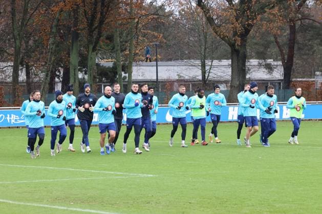 DEU, DFL, 2. FBL Hertha BSC, Training, 12.12.2023, Sportforum, Berlin, DEU, DFL, 2. FBL Hertha BSC, Training, im Bild Auslauftraining, auslaufen nach einem Spiel DFL - regulations prohibit any use of Photographs as image sequences and or quasi-video Foto: Juergen Engler nordphoto GmbH