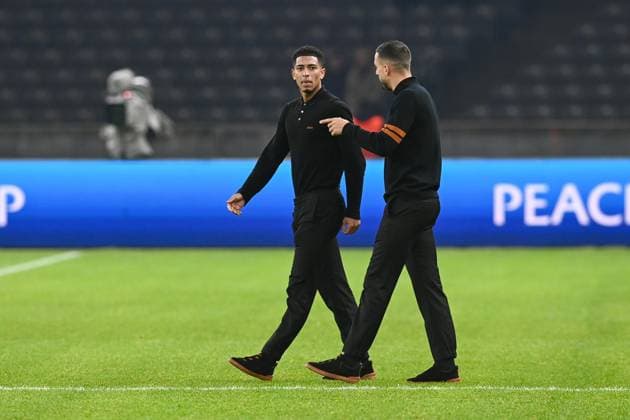 Fussball, Herren, Saison 2023 2024, UEFA Champions League (Gruppe C, 6. Spieltag), 1. FC Union Berlin - Real Madrid, v.l. Jude Bellingham (Real Madrid) und Joselu (Real Madrid) , 12.12. 2023, Copyright: xMatthiasxKochx