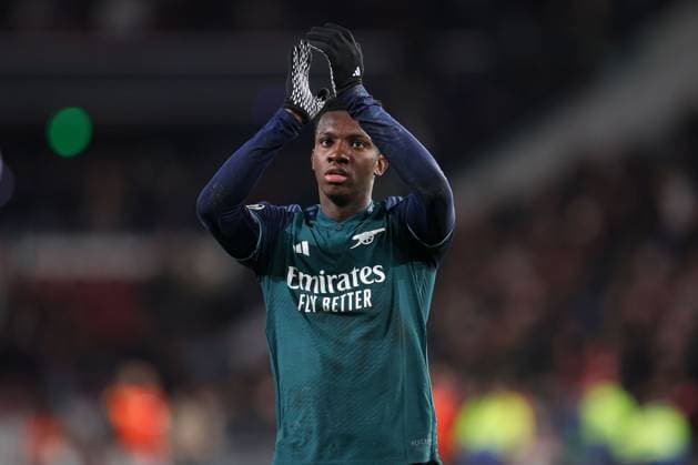 Eddie Nketiah of Arsenal at the end of the match PSV Eindhoven v Arsenal, UEFA Champions League, Group B, Football, Philips Stadion, Eindhoven, Netherlands - 12 Dec 2023 EDITORIAL USE ONLY No use with unauthorised audio, video, data, fixture lists, club league logos or live services. Online in-match use limited to 120 images, no video emulation. No use in betting, games or single club league player publications. Copyright: xPaulxCurrie Shutterstockx 14254183bx