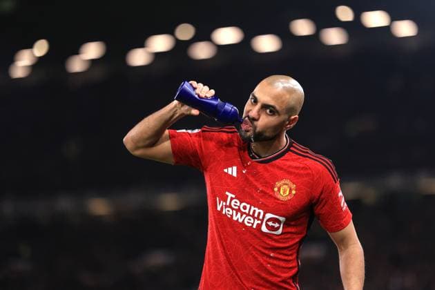 Football - UEFA Champions League - Group A - Manchester United, ManU v Bayern Munich 12th December 2023 - UEFA Champions League - Group A - Manchester United v Bayern Munich - Sofyan Amrabat of Manchester United takes a drink of water - Photo: Simon Stacpoole Offside. Manchester UK Copyright: xSimonxStacpoolexOffside