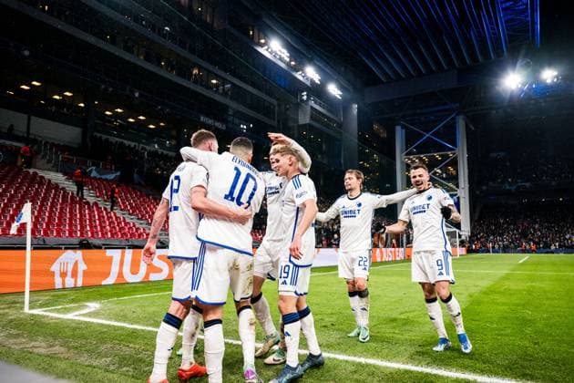 231212 Lukas Lerager of FC Copenhagen celebrates with Mohamed Elyounoussi, Elias Jelert, Diogo Goncalves, Peter Ankersen and Viktor Claesson after 1-0 during the UEFA Champions League football match between FC Copenhagen and Galatasaray on December 12, 2023 in Copenhagen. Photo: Petter Arvidson BILDBYRAN kod PA PA0704 fotboll football soccer fotball champions league fc copenhagen galatasaray bbeng jubel Copyright: PETTERxARVIDSON BB231212PA087