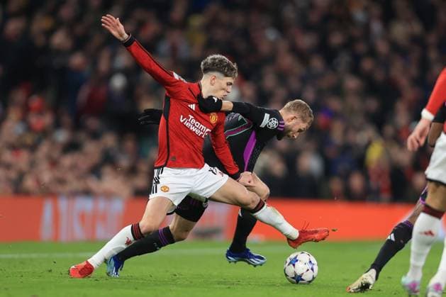Football - UEFA Champions League - Group A - Manchester United, ManU v Bayern Munich 12th December 2023 - UEFA Champions League - Group A - Manchester United v Bayern Munich - Alejandro Garnacho of Manchester United and Konrad Laimer of Bayern Munich - Photo: Simon Stacpoole Offside. Manchester UK Copyright: xSimonxStacpoolexOffside