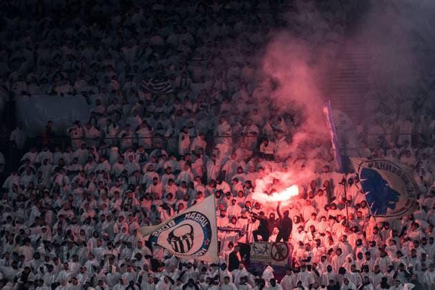 231212 Fans of FC Copenhagen celebrate after 1-0 during the UEFA Champions League football match between FC Copenhagen and Galatasaray on December 12, 2023 in Copenhagen. Photo: Petter Arvidson BILDBYRAN kod PA PA0704 fotboll football soccer fotball champions league fc copenhagen galatasaray bbeng publik pyroteknik Copyright: PETTERxARVIDSON BB231212PA092