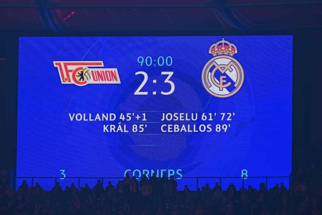 Fussball, Herren, Saison 2023 2024, UEFA Champions League (Gruppe C, 6. Spieltag), 1. FC Union Berlin - Real Madrid, v.l. Anzeigetafel mit dem Endstand 2:3 , 12.12. 2023, Copyright: xMatthiasxKochx