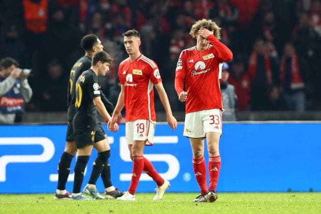 12.12.2023, xtgx, Fussball UEFA Champions League, Union Berlin - Real Madrid emspor, v.l. Alex Kral (1. FC Union Berlin) Enttäuscht enttaeuscht traurig frustriert (DFL DFB REGULATIONS PROHIBIT ANY USE OF PHOTOGRAPHS as IMAGE SEQUENCES and or QUASI-VIDEO) Berlin