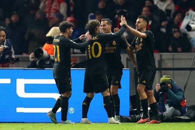 12.12.2023, xtgx, Fussball UEFA Champions League, Union Berlin - Real Madrid emspor, v.l. Torjubel nach dem Tor zum celebrating the goal celebrate 2:3 durch Dani Ceballos (Real Madrid) (DFL DFB REGULATIONS PROHIBIT ANY USE OF PHOTOGRAPHS as IMAGE SEQUENCES and or QUASI-VIDEO) Berlin