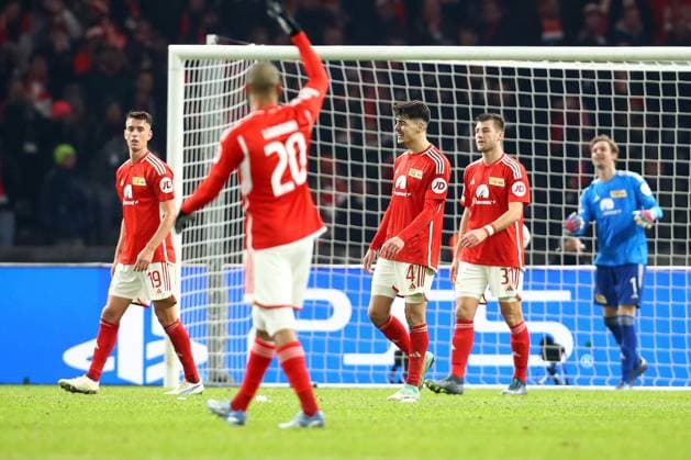12.12.2023, xtgx, Fussball UEFA Champions League, Union Berlin - Real Madrid emspor, v.l. Janik Haberer (1. FC Union Berlin) Diego Leite (1. FC Union Berlin) Robin Knoche (1. FC Union Berlin) Frederik Roennow (1. FC Union Berlin) Enttäuscht enttaeuscht traurig frustriert (DFL DFB REGULATIONS PROHIBIT ANY USE OF PHOTOGRAPHS as IMAGE SEQUENCES and or QUASI-VIDEO) Berlin