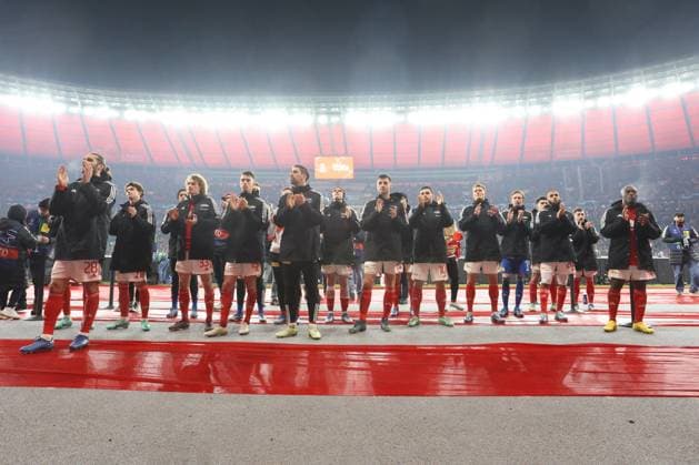 DEU, Champions League, 1.FC Union vs. Real Madrid, 13.12.2023, Berliner Olympiastadion, Berlin, DEU, Champions League, 1.FC Union vs. Real Madrid, im Bild: Unioner-Spieler bei 1.FC Union-Fans DFL - regulations prohibit any use of Photographs as image sequences and or quasi-video Foto: Juergen Engler nordphoto GmbH