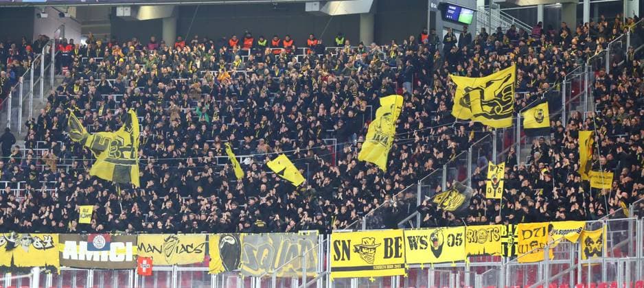 RB Leipzig - Young Boys Bern Champions League Leipzig, 13.12.2023, Red Bull Arena, Champions League, Gruppe G, Spieltag 6 , RB LEIPZIG vs. YOUNG BOYS BERN , Im Bild: Fans von YB Bern ,
