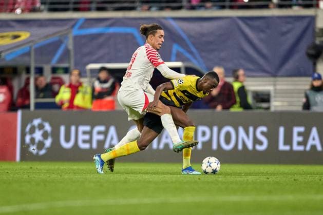 13.12.2023, Fußball, Männer, Champions League, Gruppenphase, 2023 2024, Gruppe G, Spieltag 6, RB Leipzig - BSC Young Boys Bern Yussuf Poulsen (9, RB Leipzig), Freisteller, Aktion, mit Ball, Zweikampf Leipzig Red Bull Arena Sachsen Deutschland