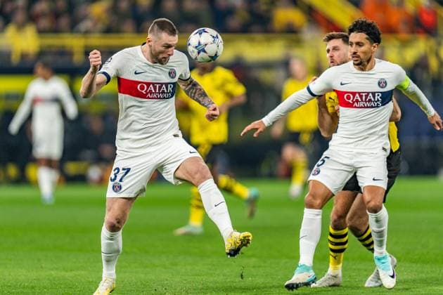 Milan Skriniar (Paris Saint-Germain, 37) Marquinhos (Paris Saint-Germain, 5) Niclas Fuellkrug (Borussia Dortmund, 14) Borussia Dortmund vs. Paris Saint-Germain, Fussball, UEFA Champions League, 6. Spieltag, 13.12.2023 DFL REGULATIONS PROHIBIT ANY OUSE OF PHOTOGRAPHS AS IMAGE SEQUENCES AND OR QUASI-VIDEO Borussia Dortmund vs. Paris Saint-Germain, Fussball, UEFA Champions League, 6. Spieltag, 13.12.2023 Dortmund Copyright: xEibner-Pressefoto BahhoxKarax EP_BVB