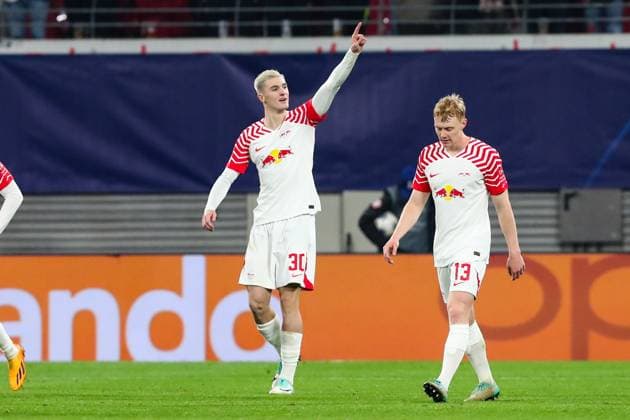 Torjubel - Torschütze Benjamin Sesko (RB Leipzig,30) trifft zum 1-0 - Champions League Saison 2023-2024 Gruppe G RB Leipzig vs. BSC Young Boys Bern in der Red Bull Arena in Leipzig - Aktion,Fussball,Deutschland,Mann,Männer,13.12.2023