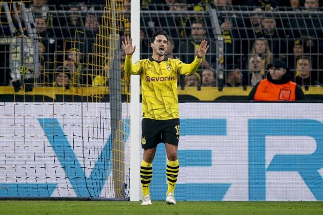 DORTMUND - Mats Hummels of Borussia Dortmund during the UEFA Champions League Group F match between Borussia Dortmund and Paris Saint-Germain at Signal Iduna Park on December 13, 2023 in Dortmund, Germany. ANP Hollandse Hoogte Bart Stoutjesdijk UEFA Champions League 2023 24 2023 2024 xVIxANPxSportx xBartxStoutjesdijkxIVx 486219797 originalFilename: 486219797.jpg