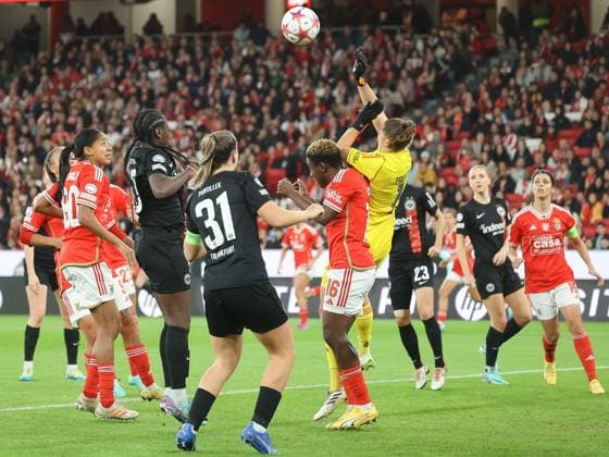 Lena Pauels (Benfica Lissabon 1), Benfica Lissabon vs. Eintracht Frankfurt, Saison 2023-24, Fussball, UEFA Womens Champions League, Gruppe A, 3. Spieltag, 13.12.2023, Benfica Lissabon vs. Eintracht Frankfurt, Saison 2023-24, Fussball, UEFA Womens Champions League, Gruppe A, Gruppenphase, 3. Spieltag, 13.12.2023, Lissabon Copyright: xJoergxNiebergall Eibner-Pressefox EP_JNL