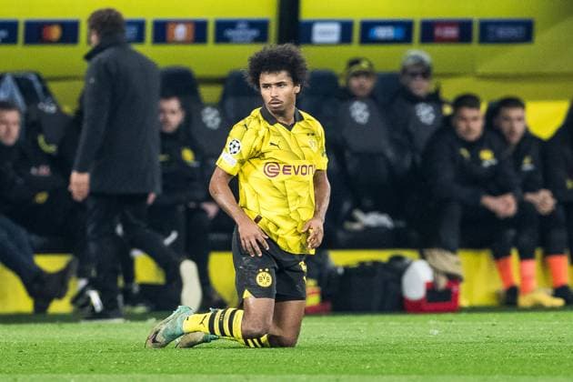 UEFA Champions League: Borussia Dortmund - FC Paris Saint-Germain; 13.12.2023 Karim Adeyemi (Borussia Dortmund, 27) frustriert in den Knien UEFA Champions League Spieltag 6: Borussia Dortmund - FC Paris Saint-Germain, Dortmund, SIGNAL IDUNA PARK am 13.12.2023 DFL REGULATIONS PROHIBIT ANY USE OF PHOTOGRAPHS AS IMAGE SEQUENCES AND OR QUASI-VIDEO. Copyright: xBEAUTIFULxSPORTS Wunderlx
