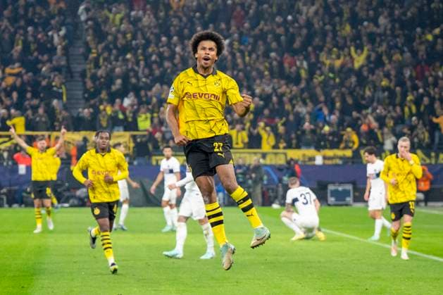 Fußball: Champions League. 6. Spieltag: Borussia Dortmund - Paris St. Germain am 13.12.2023 im Signal-Iduna-Park: Dortmunds Karim Adeyemi jubelt nach seinem Tor zum 1:0. WICHTIGER HINWEIS: Gemäß den Vorgaben der UEFA ist es untersagt, in dem Stadion und oder vom Spiel angefertigte Fotoaufnahmen in Form von Sequenzbildern und oder videoähnlichen Fotostrecken zu verwerten bzw. verwerten zu lassen. Copyright: xKirchner DavidxInderliedx