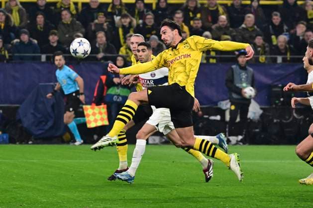 Mats Hummels 15 (Borussia Dortmund), Borussia Dortmund vs. Paris Saint-Germain, Fussball, Champions League, Gruppenphase, 13.12.2023 Dortmund Nordrhein-Westfalen Deutschland