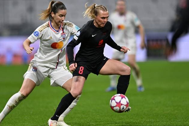 Mesterligaen kvinner: Lyon Brann Lyon, Frankrike 20231213. Branns Karoline Haugland under mesterligakampen i fotball mellom Lyon og Brann i Lyon i Frankrike. Foto: Mourad Allili NTB Lyon Frankrike EDITORIAL USE ONLY. RESTRICTED USE FOR BETTING COMPANIES Ref:_SPOCxch41AmUx4.jpg  Copyright: xMouradxAllilix xNTBx