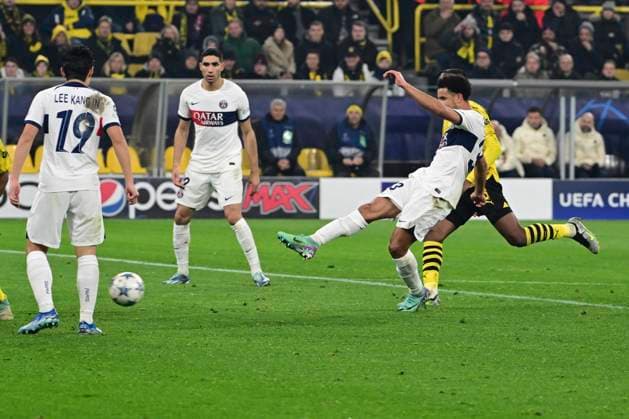 Tor zum 1:1 durch Warren Zaire-Emery 33 (Paris Saint-Germain), Borussia Dortmund vs. Paris Saint-Germain, Fussball, Champions League, Gruppenphase, 13.12.2023 Dortmund Nordrhein-Westfalen Deutschland